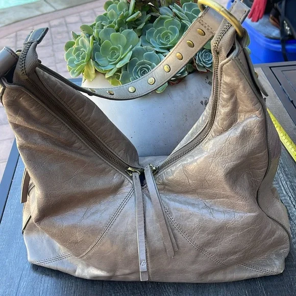 B. Makowsky gray soft leather purse with stud strap - Picture 6 of 11